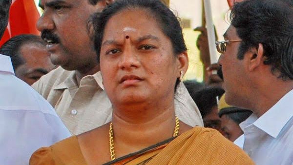 காத்திருக்கும் 