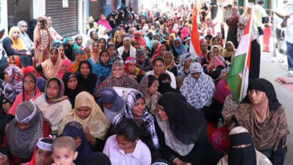 பிப்.19.. குடியரசுத் தலைவரை சந்திக்கும் தமிழக எதிர்க்கட்சிகள்.. சிஏஏ குறித்து முறையிட முடிவு!