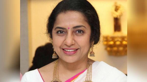 ஒரே டைரக்டர்ஸ்.. ஒரே ஹீரோயின்ஸ்.. அதே மாதிரி அரசியலிலும் ரஜினி கமல் சேர வேண்டும்.. சுஹாசினிக்கு ஆசை!