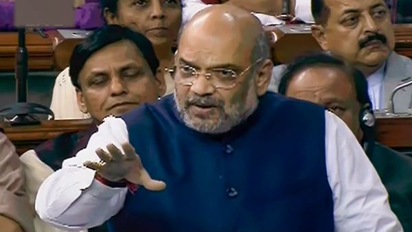 'அவர்கள்' எங்கு பதுங்கியிருந்தாலும் விட மாட்டோம்.. நெட்டிசன்களையும் எச்சரித்த அமித் ஷா