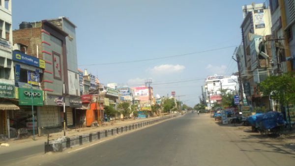 தமிழகத்தில் அனைத்து மாவட்ட எல்லைகளுக்கும் சீல்.. எந்தெந்த சேவைகளுக்கு பாதிப்பு ஏற்படும்?