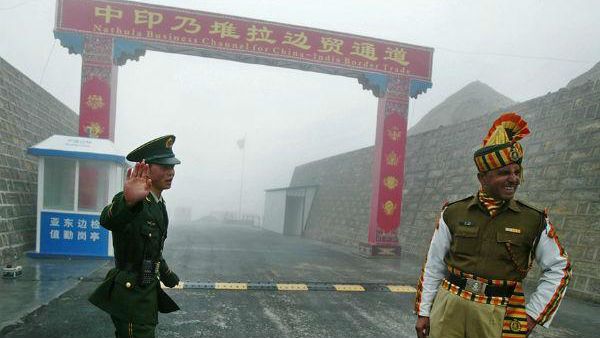 கொரோனா வைரஸ் எதிரொலி: பூடான் எல்லையை மூடியது மேற்கு வங்க அரசு