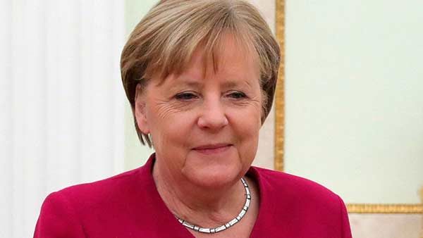 கொரோனா அச்சத்தால் தனிமைப்படுத்திக் கொள்வதாக ஜெர்மன் அதிபர் ஏஞ்சலினா மெர்கல் அறிவிப்பு