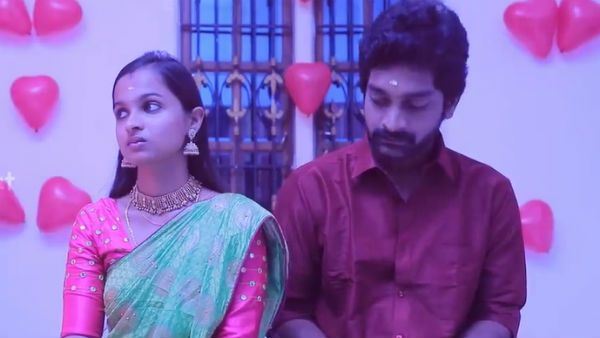 Webseries: தொடாமலே காதல்... கைகள் படாமலே... கல்யாணம்!