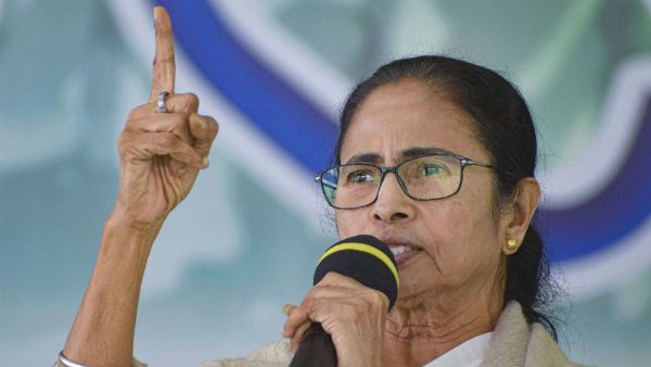 பாஜகவின் கோலி மாரோ.. துரோகிகளை சுட்டுக் கொல்லுங்க கோஷம்.. லாடம் கட்டுவதில் மமதாஜி மும்முரம்!