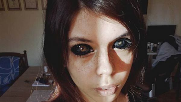 பிரபல ராப் பாடகர் மாதிரி கண்களில் டாட்டூ.. விபரீத ஆசையால் பார்வையையே இழந்த மாடல் அழகி!