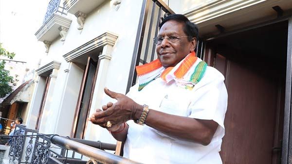 மொத்த நாடும் ஒற்றை குரலில்.. சிலிர்க்க வைத்த இந்தியா.. மருத்துவ ஊழியர்களுக்காக கைதட்டி ராயல் சல்யூட்