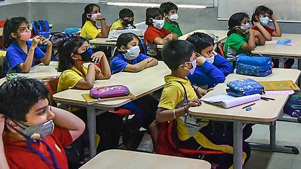 எல்கேஜி, யுகேஜி வகுப்புகளுக்கு விடுமுறைதான்.. முதல்வர் திட்ட வட்டம்.. குழப்பம் வேண்டாம் மக்களே