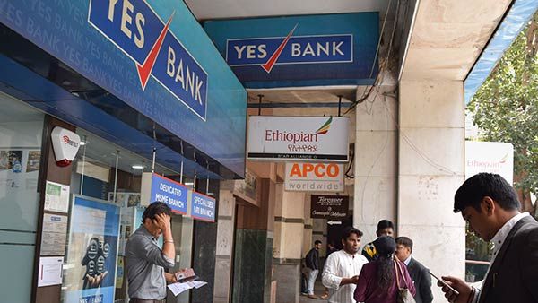 மார்ச் 18, மாலை 6 மணி வரை காத்திருங்க.. யெஸ் வங்கி வாடிக்கையாளர்களுக்கு ஹேப்பி நியூஸ்