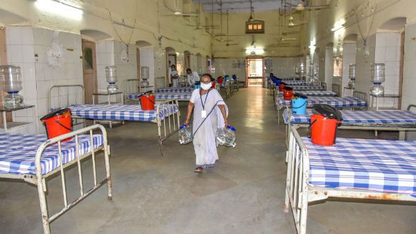 நெல்லையில் ஒரே நாளில் 22 பேருக்கு கொரோனா.. மேலப்பாளையம் செல்லும் அனைத்து வழிகளும் மூடல்