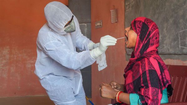 கொரோனா பாதிப்பு.. டாப் கியரில் திருப்பூர்.. ஹாட்ஸ்பாட்டாக கருதப்பட்ட ஈரோட்டில் புதிய பாதிப்பு இல்லை