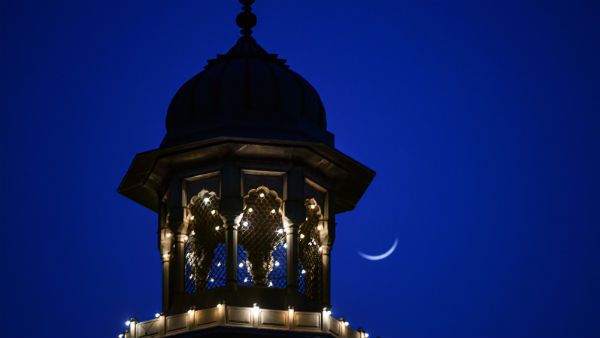 உ.பி. ரமாலான் தொழுகை- மசூதிகளில் லவுட் ஸ்பீக்கர்கள் பயன்படுத்த போலீஸ் தடை