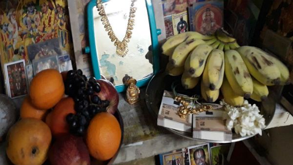 சார்வரி தமிழ் புத்தாண்டு நாளில் விளக்கேற்றி பஞ்சாங்கம் படிங்க ஆயுள் அதிகரிக்கும்