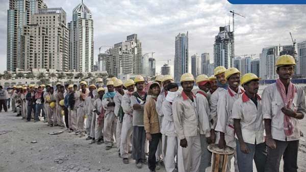 75 பேருக்கு ஒரு கழிவறை, சம்பளமும் இல்லை.. கொரோனா பிடியில் அமீரக தொழிலாளர்கள்.. குடும்பங்கள் பாதிப்பு