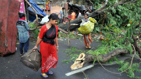 ஆம்பன் புயல் பாதிப்பு: தேசிய பேரழிவு என பிரகடனப்படுத்த 22 எதிர்க்கட்சித் தலைவர்கள் வலியுறுத்தல்