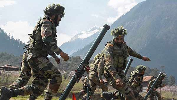 பாதுகாப்பு துறையில் நேரடி அந்நிய முதலீடு.. 49%ல் இருந்து 74% ஆக உயர்வு.. நிர்மலா சீதாராமன் அதிரடி!