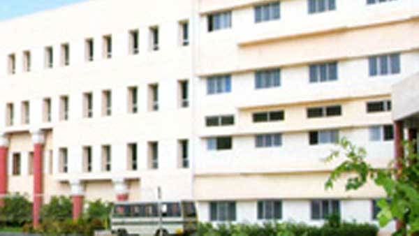 ஆகஸ்ட் 1-ஆம் தேதி முதல் கல்லூரிகள், பல்கலைக்கழகங்கள் திறப்பு.. மத்திய அரசு