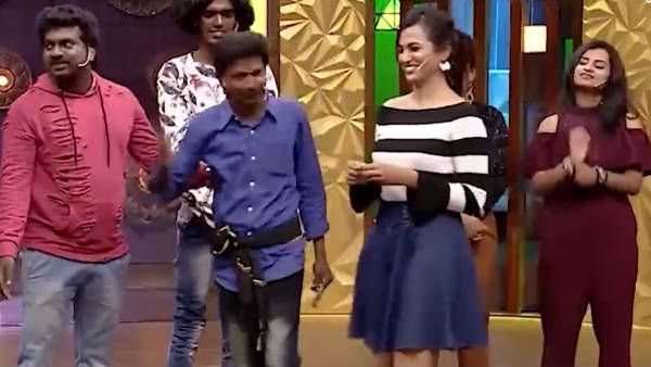 புது பெல்ட்டுக்கு பழைய பக்கிள்ஸ் வச்ச மாதிரி... புரிஞ்சுதா?