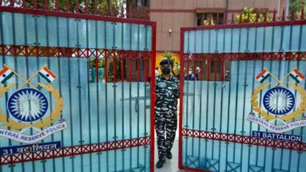 ஸ்டெனோவுக்கு கொரோனா- டெல்லி சி.ஆர்.பி. எப் தலைமையகம் மூடல்