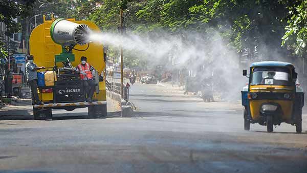 கொரோனா பரப்பும் மையமான ராயபுரம்.. வைரஸ் பரவியதால் தூய்மை பணியாளர் பலி