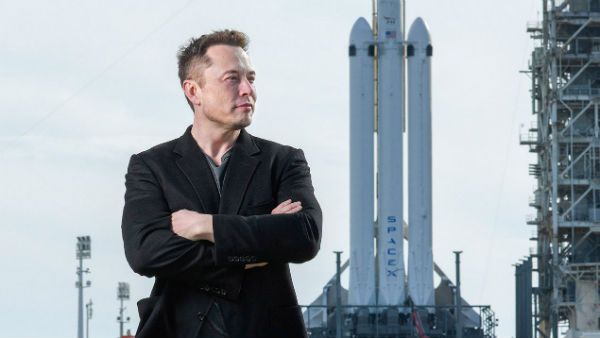 9 வருட அமெரிக்க கனவு.. 2 நாசா வீரர்களை விண்ணுக்கு ஏந்தி செல்லும் ஸ்பேஸ் எக்ஸ்.. எலோன் மஸ்க் மாஸ்!