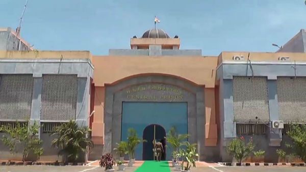 முதல்முறையாக காரைக்காலில் சிறைக் கைதிக்கு கொரோனா.. அச்சத்தில் சிறைத் துறை போலீஸார்