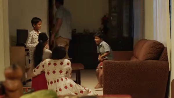 இருளை இருளால் விரட்ட முடியுமா.. முடியாது.. வெளிச்சம் தேவை!