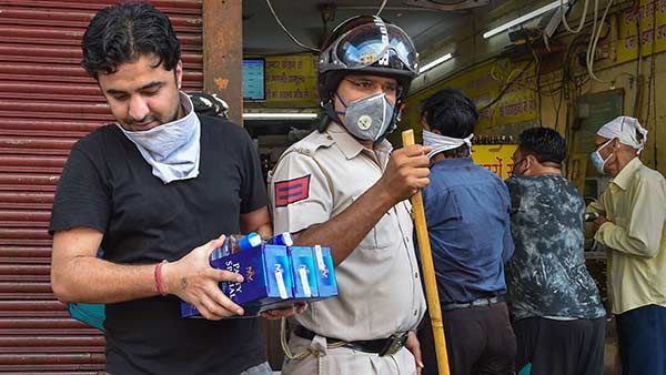 மதுபான விலை கடும் உயர்வு.. குடிமகன்களின் போதையில் செம கல்லா கட்டும் கவர்மெண்ட்டுகள்