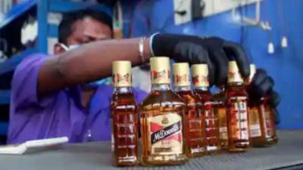 குடிக்கிற பழக்கம் கொடியது.. டைமிங்கில் வைரலாகும் பாடல் 