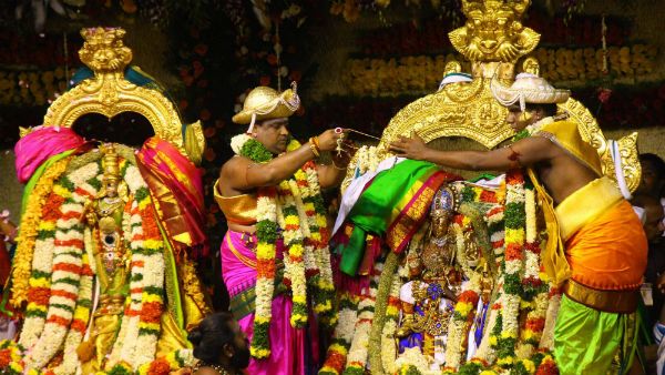 மீனாட்சி சுந்தரேஸ்வரர் திருக்கல்யாண விருந்தில் என்னென்ன வகைகள் இருக்கும் தெரியுமா