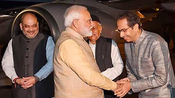 மோடிக்கு ஒரு போன் கால்.. தப்பித்தது உத்தவ் தாக்ரே முதல்வர் பதவி.. மே 21ல் நடக்கிறது மேலவை தேர்தல்