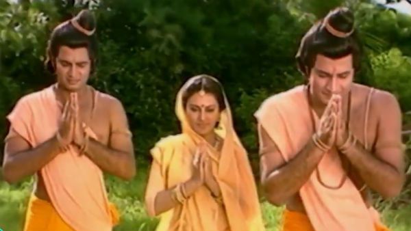 இதுதான் சரியான சமயம்...போட்டா போட்டியில் தொலைக்காட்சிகள்!