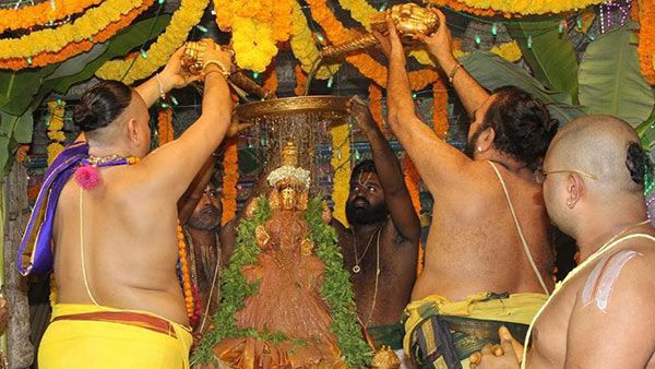 திருச்சானூர் பத்மாவதி தாயாரை தரிசித்தால் சகல செல்வங்களும் கிடைக்கும்