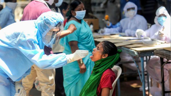 இதுவரை இல்லாத அளவு.. ஒரே நாளில் தமிழகத்தில் 2710 பேருக்கு கொரோனா.. 37 பேர் பலி