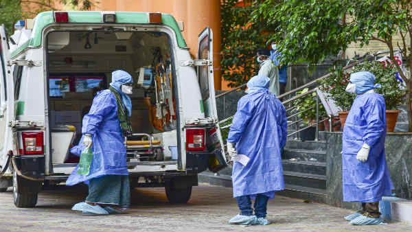 பிளாஷ்பேக் 2021: கொரோனாவால் கொத்து கொத்தாக நிகழ்ந்த மரணங்கள்...இடுகாட்டில் காத்திருந்த அவலம்