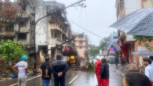 Nisarga: ரெட் அலர்ட் விடுக்கப்பட்ட மும்பை.. குறைந்த பாதிப்புகளுடன் புயலில் இருந்து தப்பியது எப்படி?