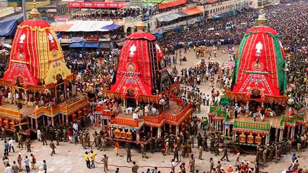 உலக புகழ் பெற்ற பூரி ஜெகன்நாதர் ஆலய தேரோட்டம்.. வடம் பிடித்து இழுக்கும் 1500 பேருக்கு கொரோனா டெஸ்ட்