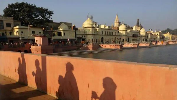 பூமி பூஜை...ராமரின் தாய் கவுசல்யா பிறந்த மண்ணை சுமந்து...800 கி.மீ. நடந்தே செல்லும் இஸ்லாமியர்