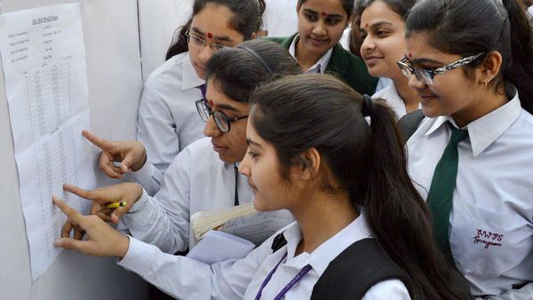 சிபிஎஸ்இ 10ம் வகுப்பு தேர்வு முடிவுகள் நாளை வெளியாகும் - மத்திய அமைச்சர் ரமேஷ் போக்ரியால்