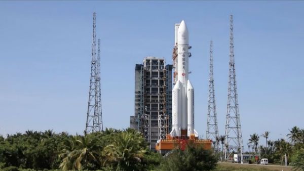 'சொர்க்கத்திற்கான கேள்விகள்' செவ்வாய்க்கு போகும் சீனாவின் ரோவர்.. அமெரிக்காவும் அசத்தல் பெயர்