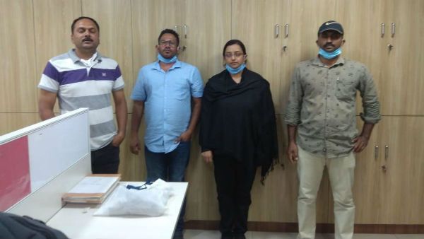 கடத்தல் ராணி ஸ்வப்னா கர்நாடகா தப்பியது எப்படி? உதவியது யார்? பாஜக, காங். கிடுக்குப் பிடி கேள்வி