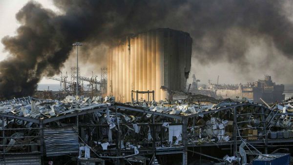 கடும் கோபத்தில் மக்கள்.. மீண்டும் வெடிக்க காத்திருக்கும் பெய்ரூட்.. இந்த முறை கிடங்கு அல்ல.. புரட்சி