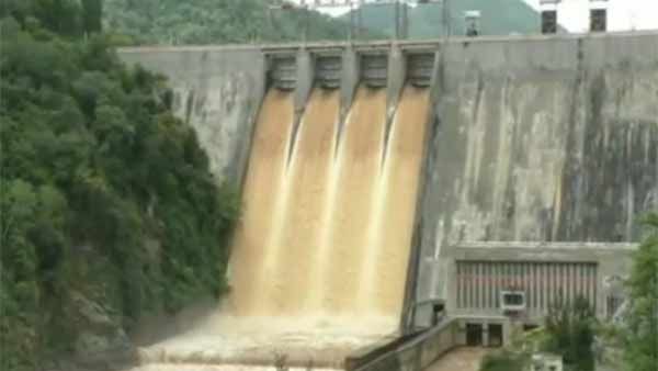 கனமழையால் நிரம்பி வழியும் பில்லூர் அணை- பவானி ஆற்றில் வெள்ளப்பெருக்கு - கரையோர மக்களுக்கு எச்சரிக்கை