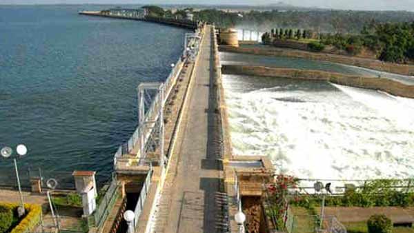 முல்லைப் பெரியாறு அணையில் இருந்து... திறந்துவிடப்படும் நீரின் அளவு அதிகரிப்பு.. ஏன் தெரியுமா