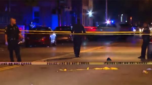 அமெரிக்காவின் கொடூரமான இரவு.. அடுத்தடுத்து 3 இடங்களில் துப்பாக்கி சூடு.. 4 பேர் பலி.. 18 பேர் காயம்!