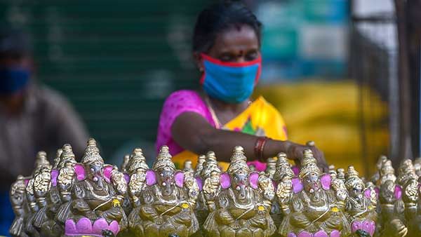 இன்று விநாயகர் சதுர்த்தி பண்டிகை.. நாடு முழுக்க விமர்சையாக கொண்டாட்டம்.. தலைவர்கள் வாழ்த்து!