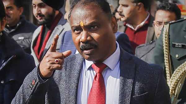 காஷ்மீர் ஆளுநர் பதவியில் இருந்து விலகிய முர்மு நாட்டின் ஆடிட்டர் ஜெனரலாக நியமனம்