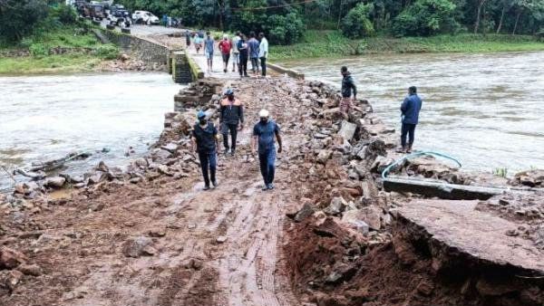 மெரினா பாணியில் தன்னெழுச்சியாக வந்த இளைஞர்கள்.. உடைந்த பாலத்தை 5 மணி நேரத்தில் சரி செய்து புரட்சி