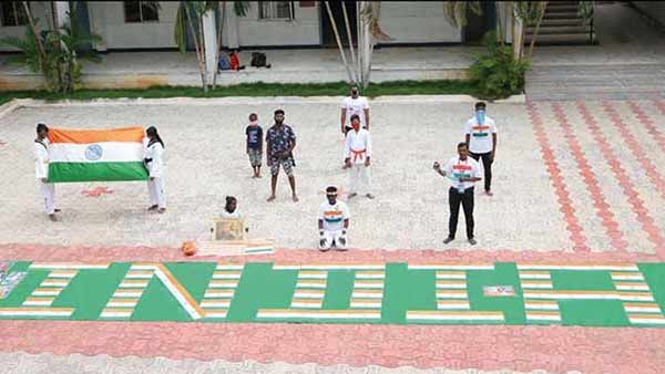 சுதந்திர தினவிழா.. வெறும் 22 நிமிடங்களில் 