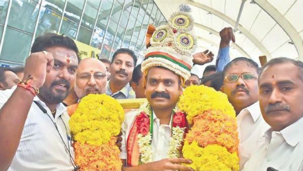 பொது இடங்களில் விநாயகர் சிலை நிறுவ மட்டுமே அனுமதி கேட்கிறோம் ஊர்வலத்திற்கு இல்லை - எல்.முருகன்